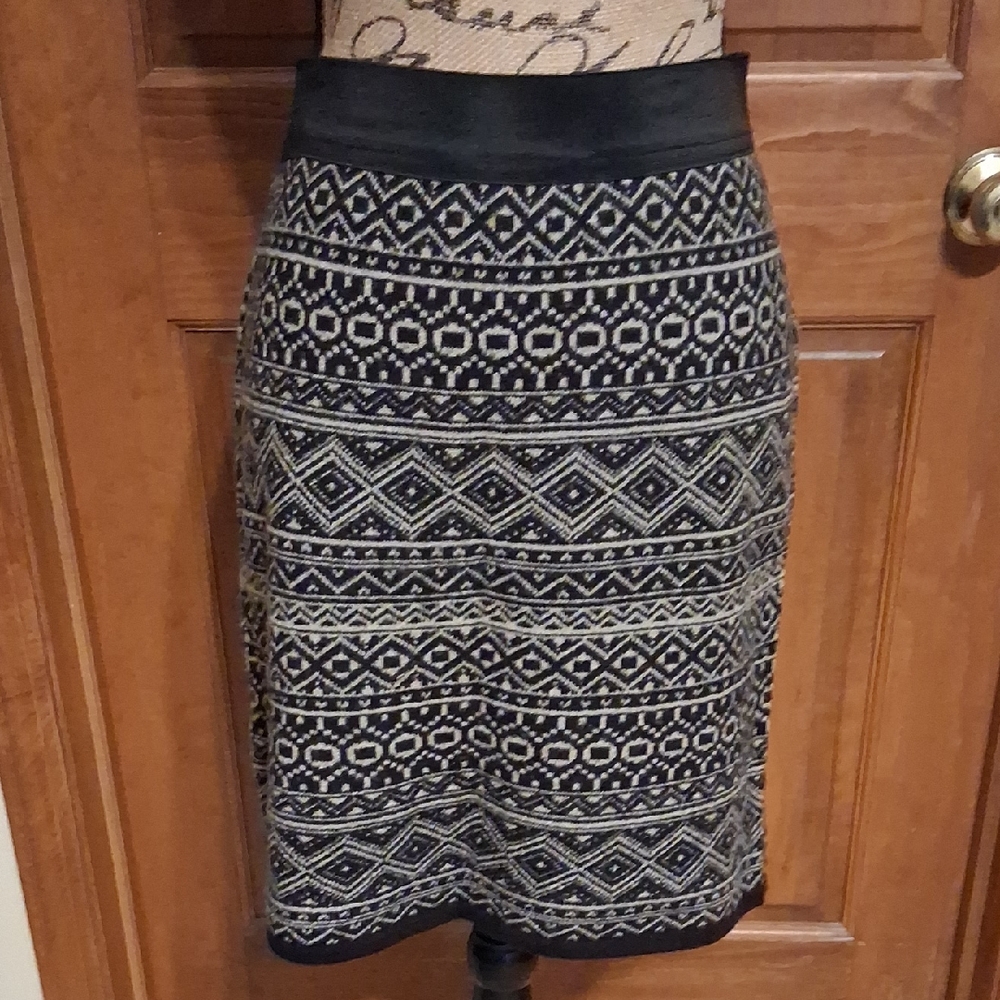 Joe Fresh Stretcht Sweater Knit Skirt, GUC